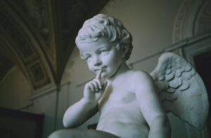 Read more about the article Cherubim Evolution: From Sphinx-Like Beings to Cupids