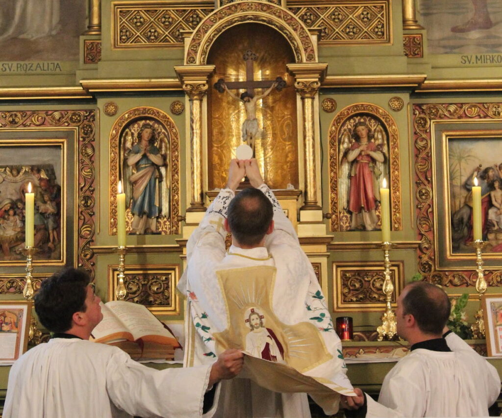 Tridentine Mass